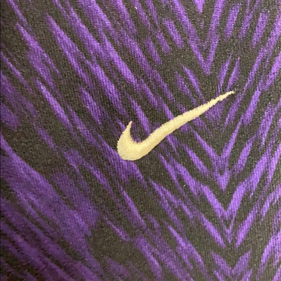 Nike Purple Abstract Animal Print Cropped Leggings - Picture 3 of 7
